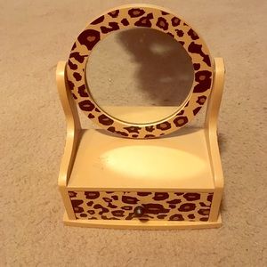 💄 Leopard organizer drawer